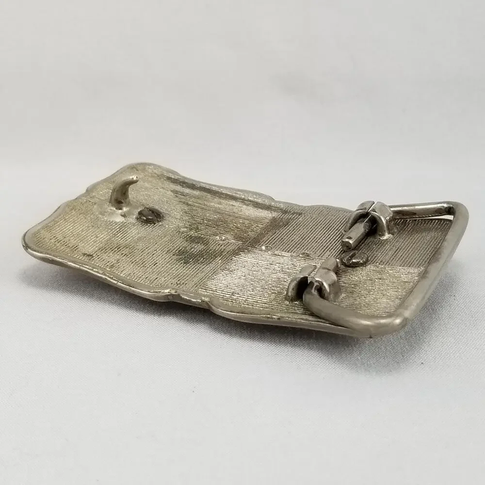N/A vintage belt
